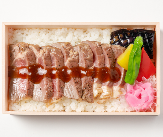 ⑫桂の牛ロースステーキ和膳