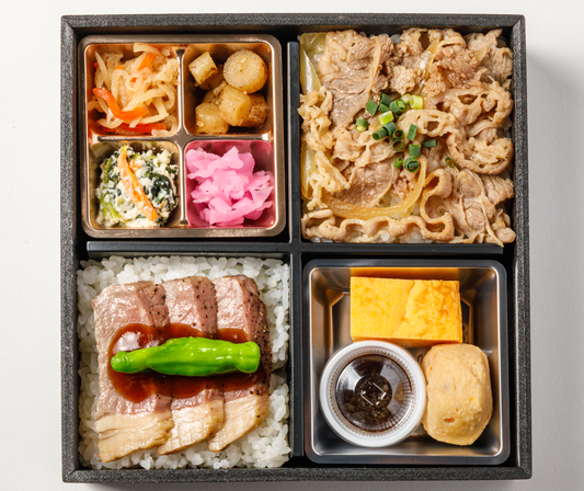 ⑮牛ロースステーキとやわらか牛飯の特選御膳（店舗受取）