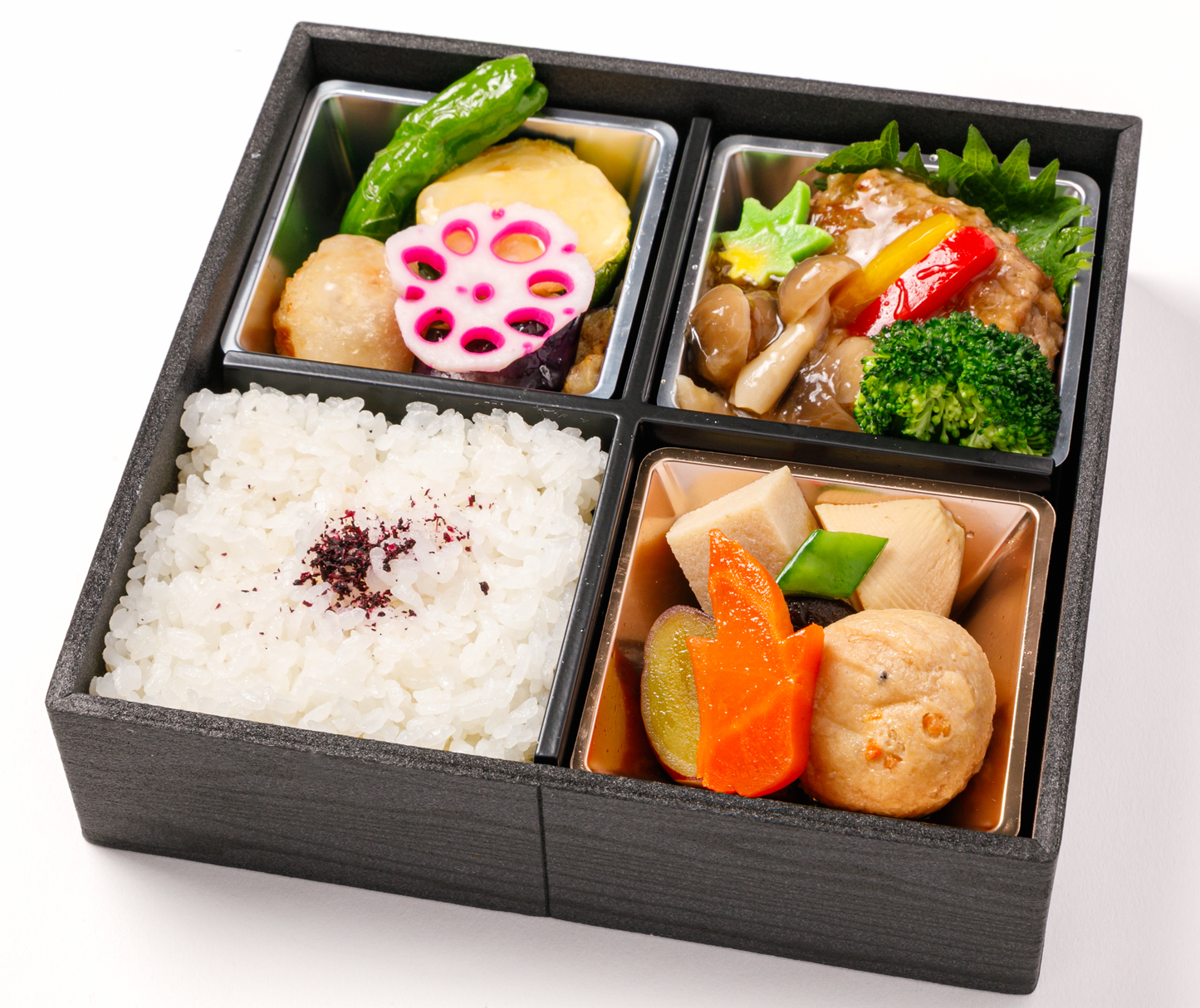 ㊴季節野菜と煮物と大豆ハンバーグのヴィーガン懐石和膳