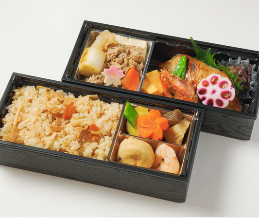 ⑧銀鱈柚庵焼きと特選牛すき焼き２段御膳 （店舗受取）