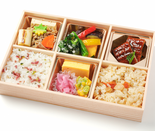 N-5　特選 うざくと牛すき焼きの夏懐石御膳
